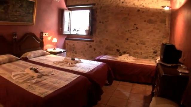 Allotjaments Rurals Can Pere Petit Santa Pau Room photo